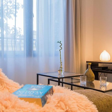 One Love Metropolitan Apartment بوخارست المظهر الخارجي الصورة